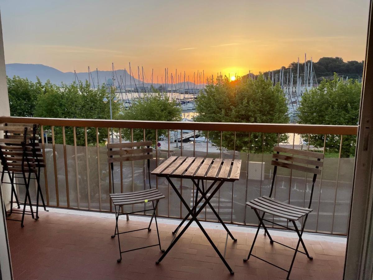 Appartement Les Pieds Dans L'Eau Saint-Mandrier-sur-Mer Exterior foto